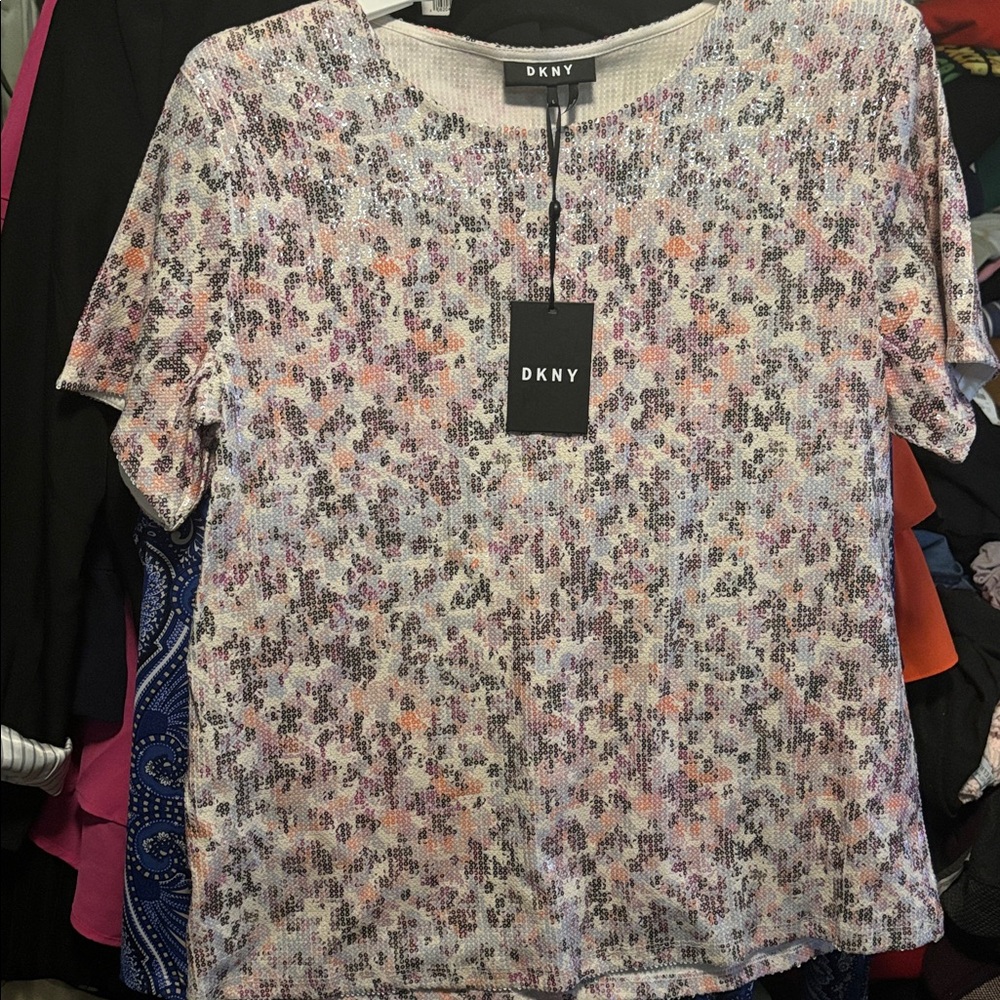 NWT DKNY SEQUIN TOP  🌷Snow storm sale🌸🌸 - Picture 5 of 6